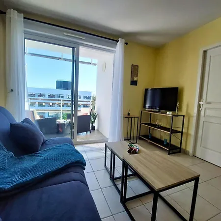 Balcon Ensoleillé - Parking Privé - Proche